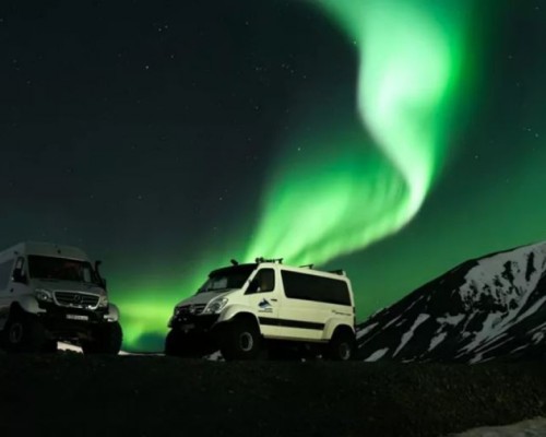 AURORA JEEP SAFARI