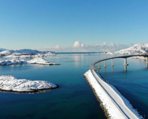 ARCTIC FJORD TOUR  -