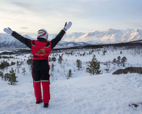 LYNGEN SNOWMOBILE SAFARi,