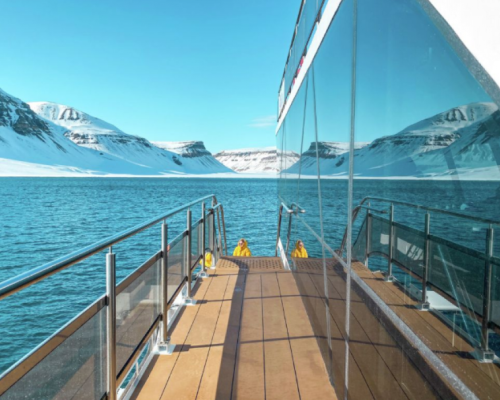 CROCIERA TRA I GHIACCIAI -