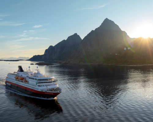 NORVEGIA AUTENTICA E HURTIGRUTEN
