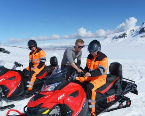 MOTOSLITTA SUL GHIACCIAIO