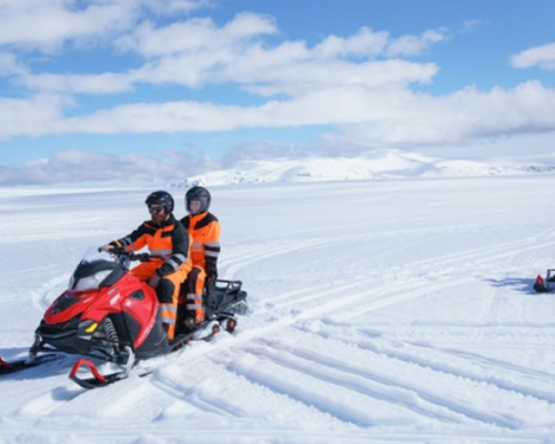 MOTOSLITTA SUL GHIACCIAIO